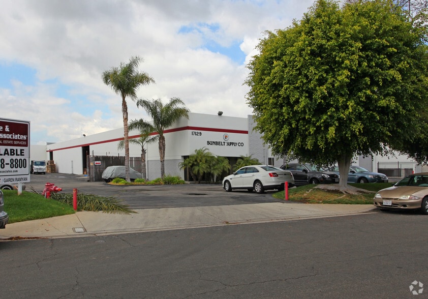 Primary Photo Of 17129 S Kingsview Ave, Carson Manufacturing For Lease