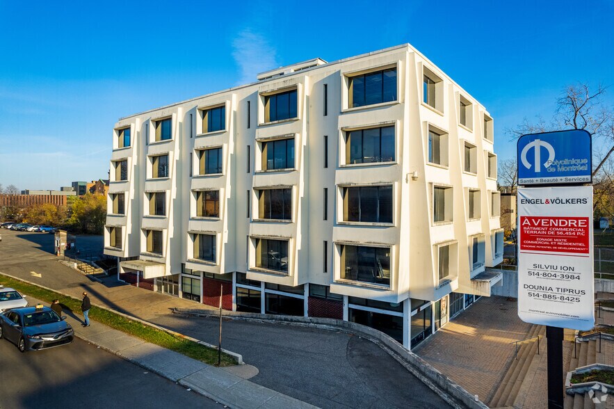 Primary Photo Of 12245 Rue Grenet, Montréal Medical For Sale