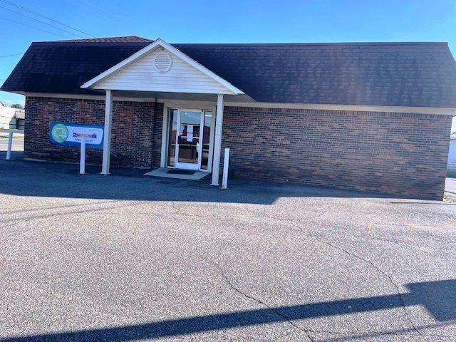 More Photos Of 2009 S 7th St, Hickman General Retail For Sale