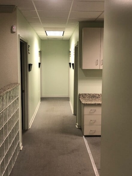 More Photos Of 316 W Pike St, Lawrenceville Medical For Lease