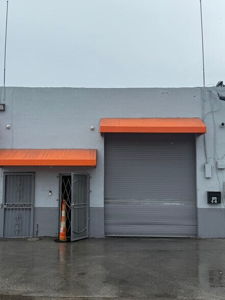 More Photos Of 3771 NW 51st St, Miami Warehouse For Sale
