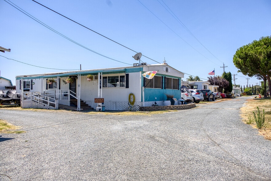 More Photos Of 4222 Lelia Dr, Rio Vista Manufactured Housing Mobile Home Park For Sale