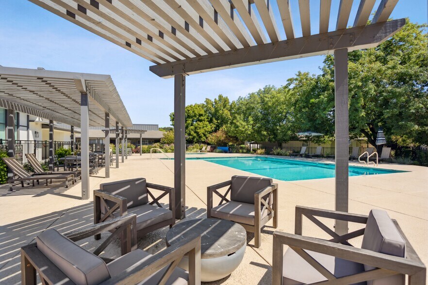 More Photos Of 6546 Auburn Blvd, Citrus Heights Apartments For Sale