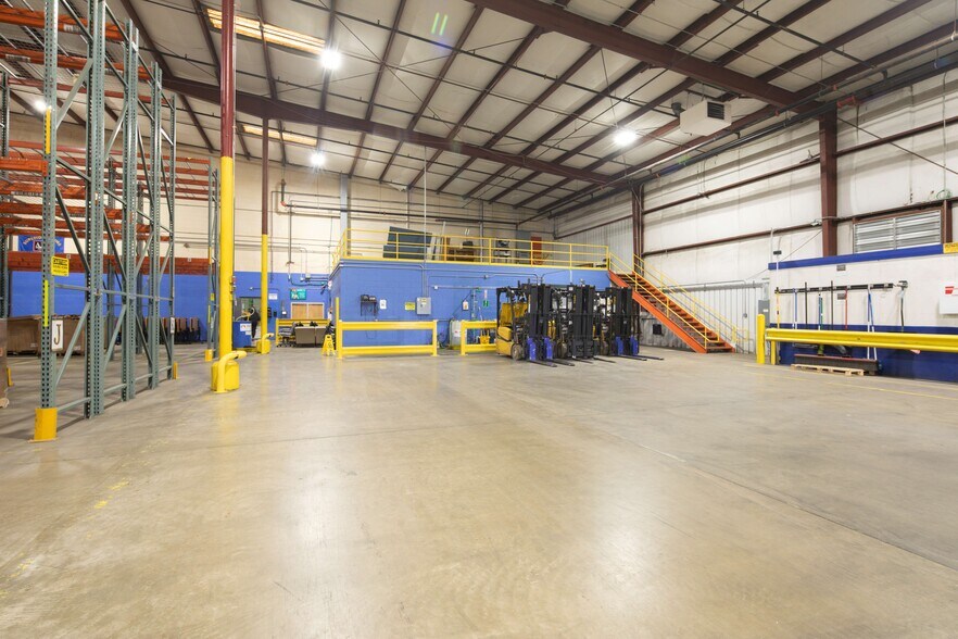 More Photos Of 1401 Progress Rd, Suffolk Manufacturing For Lease