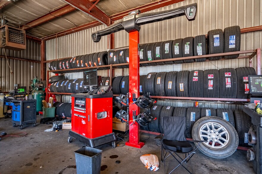 More Photos Of 1004 W Main St, Crowley Auto Repair For Sale