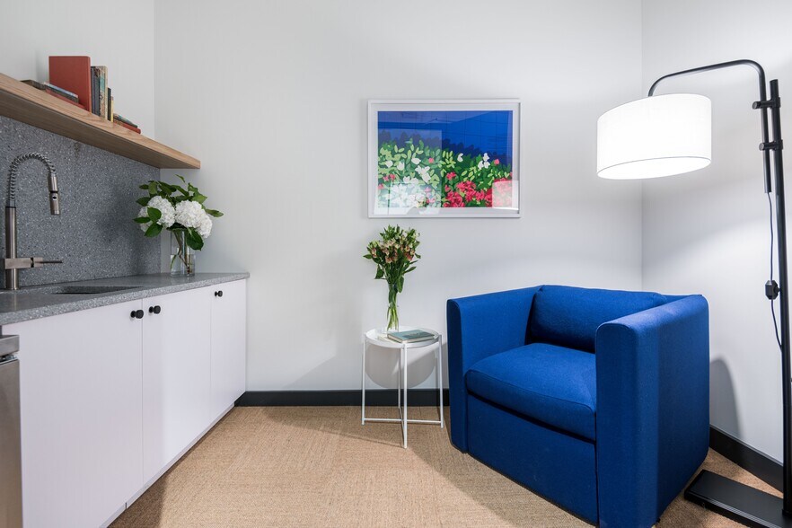 More Photos Of 1448 NW Market St, Seattle Coworking Space