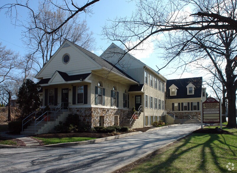 More Photos Of 1301 Lancaster Ave, Berwyn Office For Lease