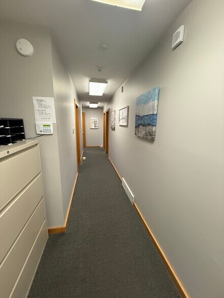 More Photos Of 8287-8289 Loop Rd, Baldwinsville Office For Lease