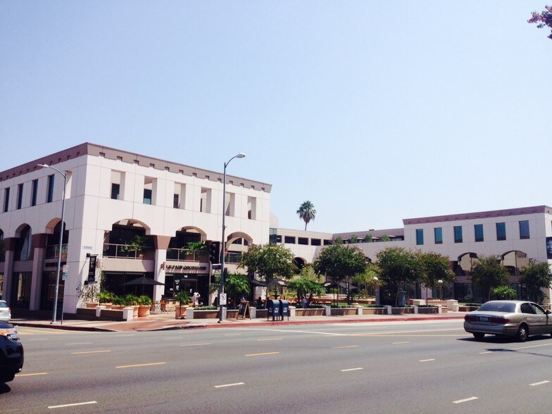 More Photos Of 15503 Ventura Blvd, Encino Loft Creative Space For Lease