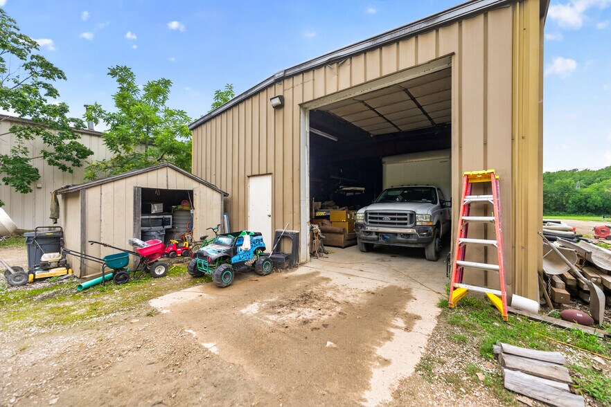 More Photos Of 520 S River St, Batavia Warehouse For Sale