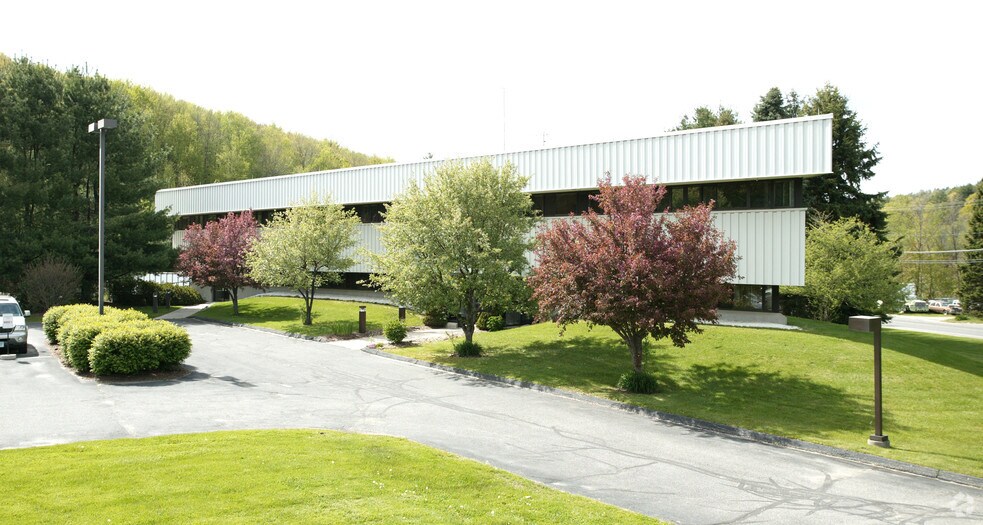 More Photos Of 427 Goshen Rd, Torrington Flex For Sale