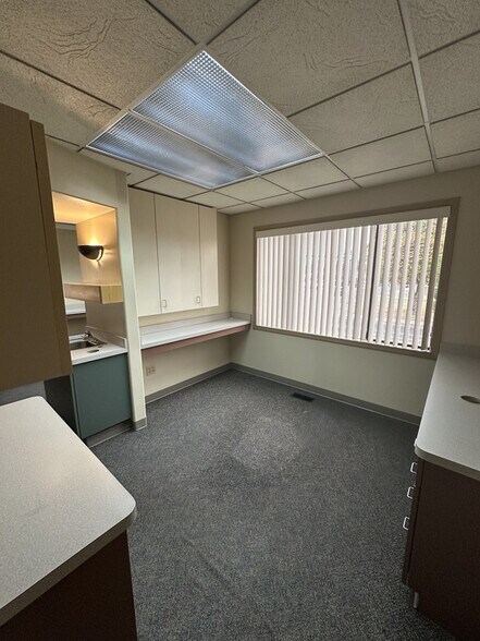 More Photos Of 707 W Francis Ave, Spokane Medical For Lease