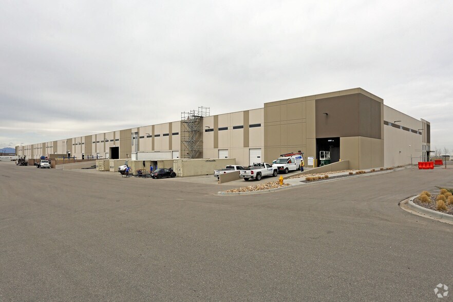 More Photos Of 9420 E 40th Ave, Denver Warehouse For Lease