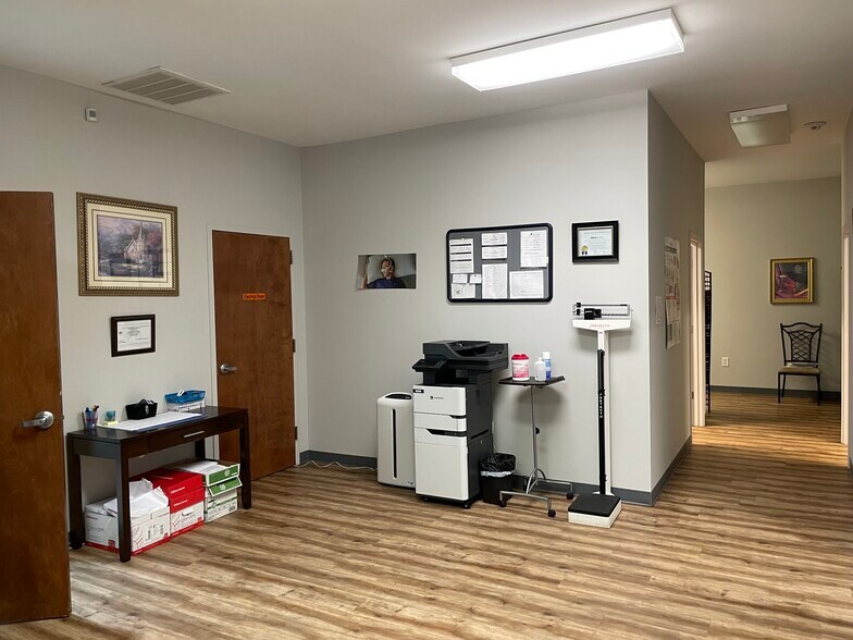 More Photos Of 1403 E Greenville St, Anderson Medical For Lease