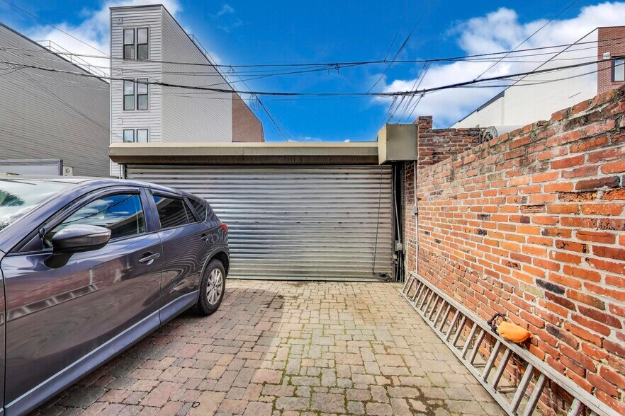 More Photos Of 1324 10th St NW, Washington Apartments For Sale