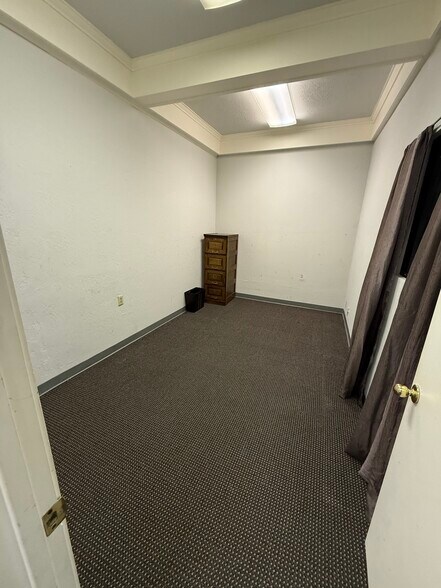 More Photos Of 79 Devine St, San Jose Unknown For Lease