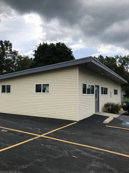 Primary Photo Of 1741 W Old Ridge Rd, Hobart Storefront Retail Office For Lease