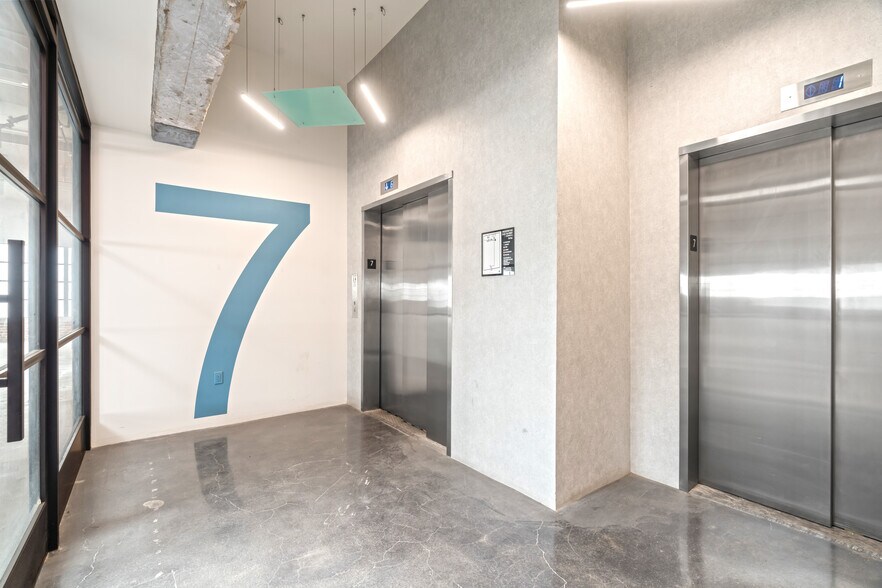 More Photos Of 110 W 11th St, Los Angeles Loft Creative Space For Sale
