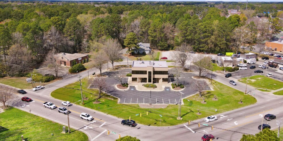 More Photos Of 200 Forest Hills Rd W, Wilson Bank For Sale