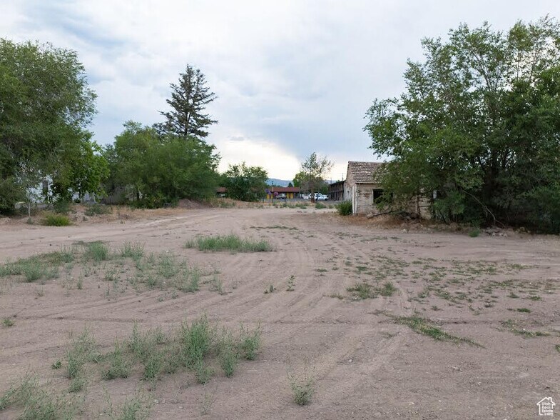 More Photos Of 235 W Main St, Vernal Office For Sale