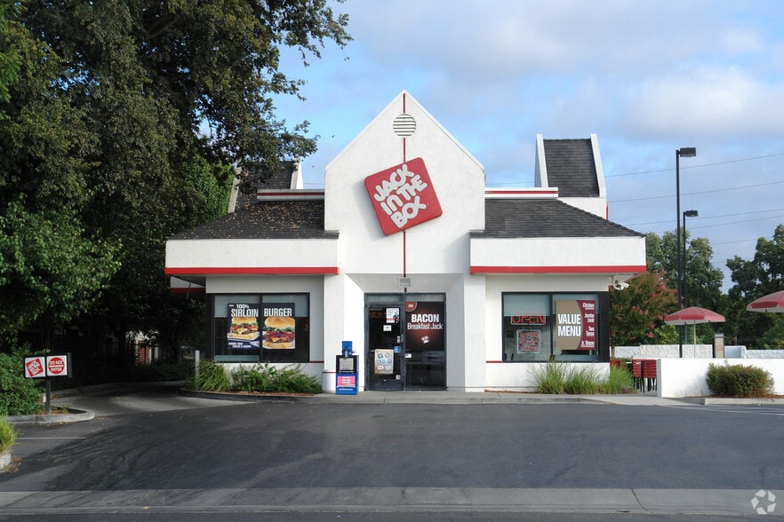 More Photos Of 1001 Howe Ave, Sacramento Fast Food For Lease