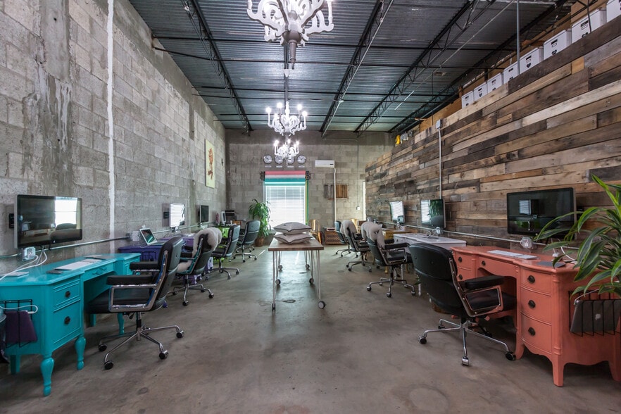 More Photos Of 4160-4260 NW 1st Ave, Boca Raton Showroom For Lease