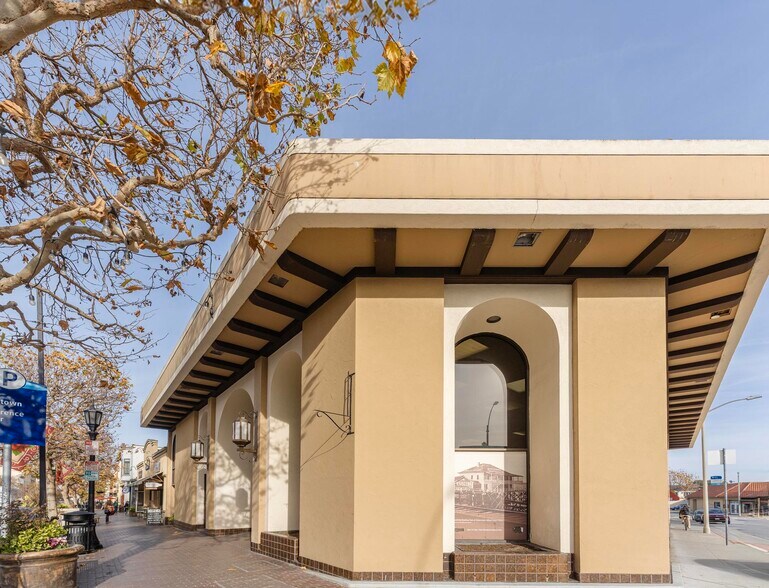 More Photos Of 499 Alvarado St, Monterey Freestanding For Sale