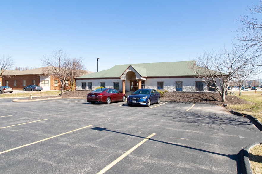 More Photos Of 612-614 Cepi Dr, Chesterfield Office For Sale