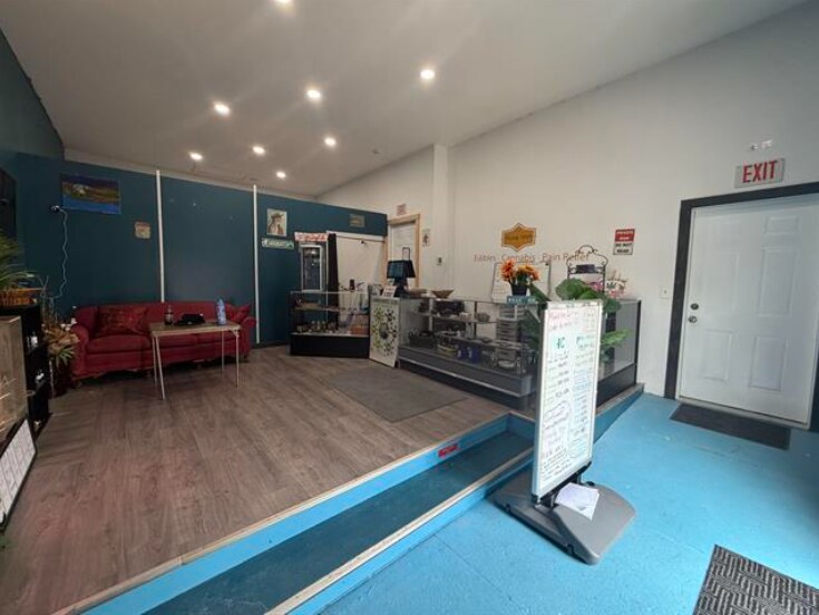More Photos Of 121 Water St, Albany General Retail For Sale
