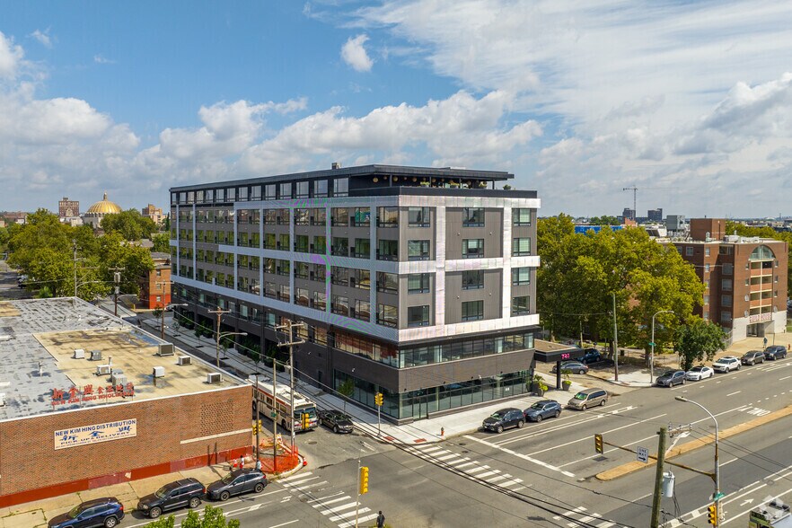 Primary Photo Of 741 Spring Garden St, Philadelphia Apartments For Lease