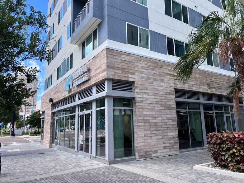 Primary Photo Of 103 W Tyler St, Tampa General Retail For Lease