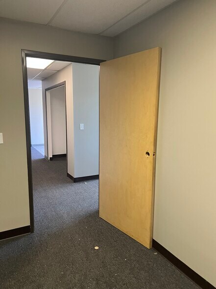 More Photos Of 12303 Delta St, Taylor Industrial For Sale