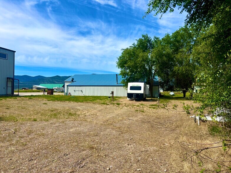 More Photos Of 3 Two Boys Ln, Plains Warehouse For Sale