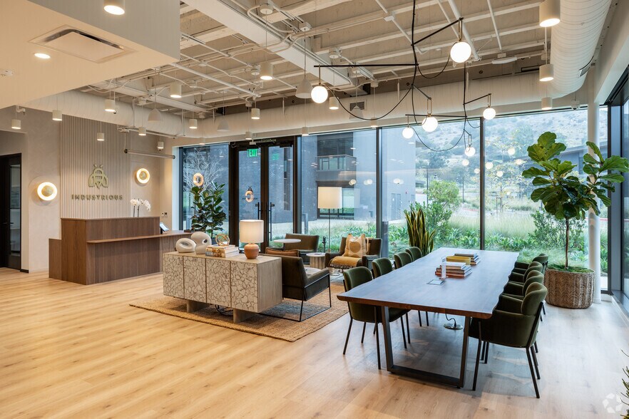 Photo of 1st Floor Ste Malibu Horizon Wing