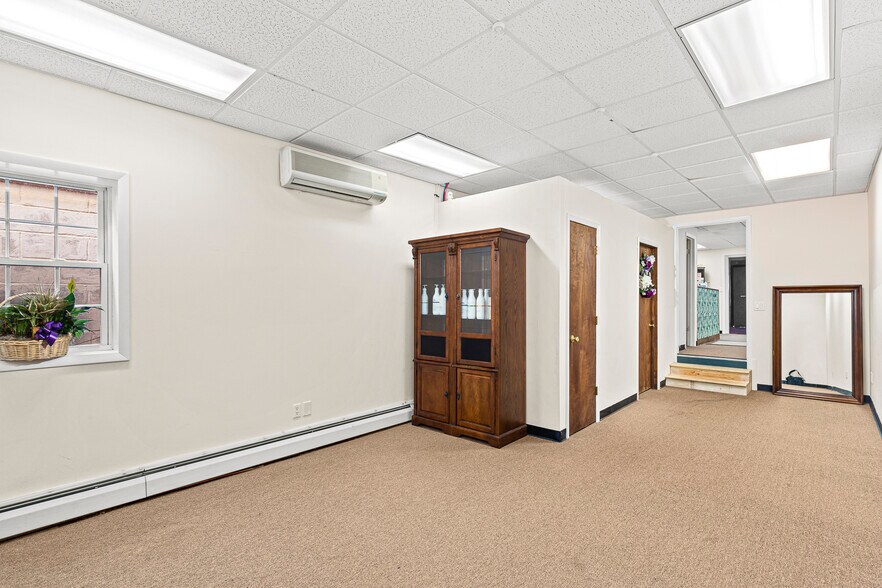More Photos Of 141 Ulster Ave, Saugerties Storefront Retail Residential For Sale
