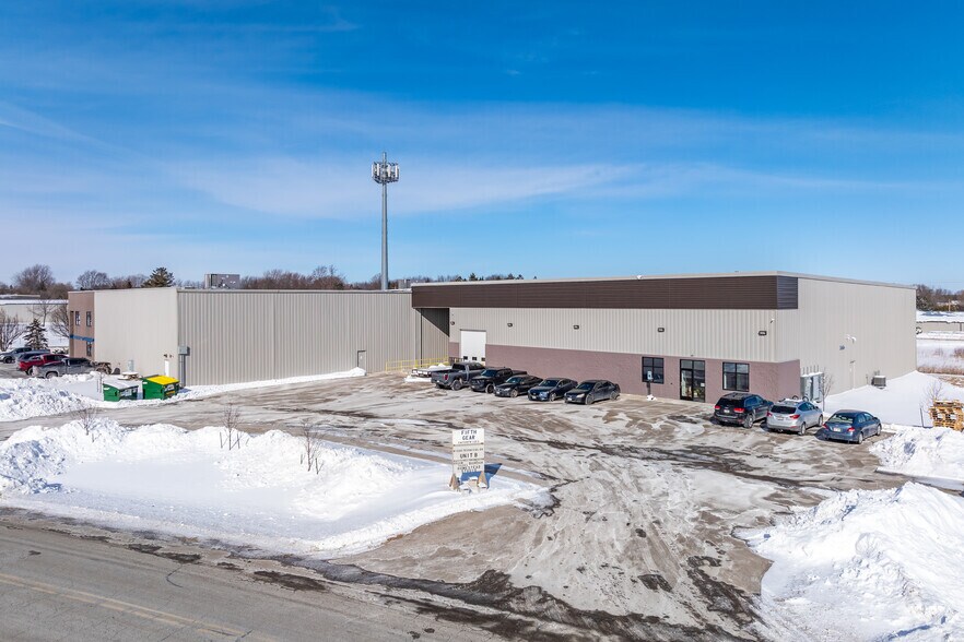 More Photos Of N1266 Technical Dr, Greenville Industrial For Lease