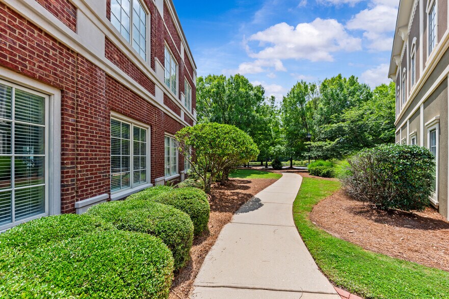 More Photos Of 1041 Parkside St, Greensboro Office For Lease