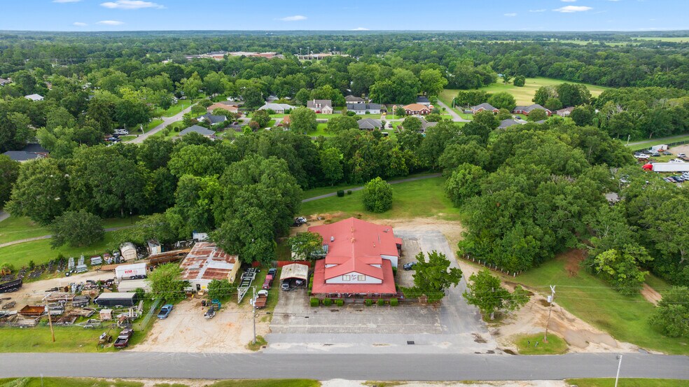 More Photos Of 22288 Pine St, Robertsdale Restaurant For Sale