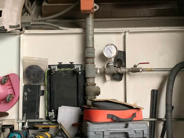 More Photos Of 846 W Front St, Covina Auto Repair For Sale