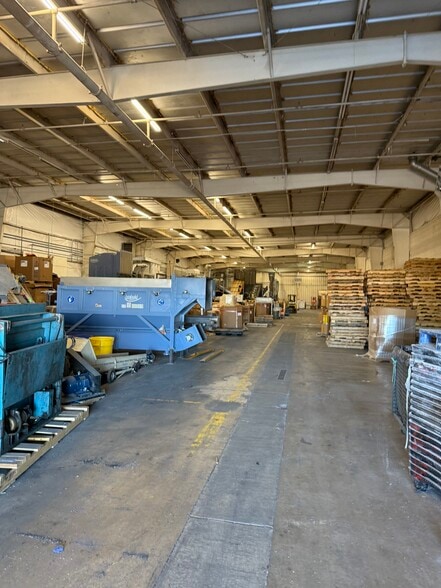 More Photos Of 3600 E 45th Ave, Denver Manufacturing For Sale