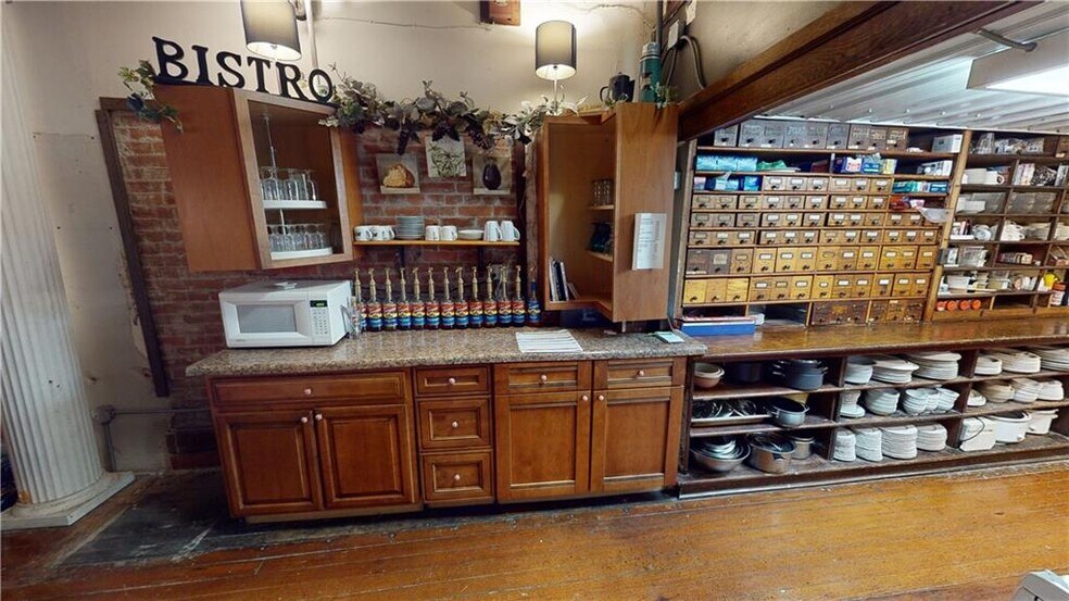 More Photos Of 116 N Illinois St, Chrisman Storefront Retail Residential For Sale