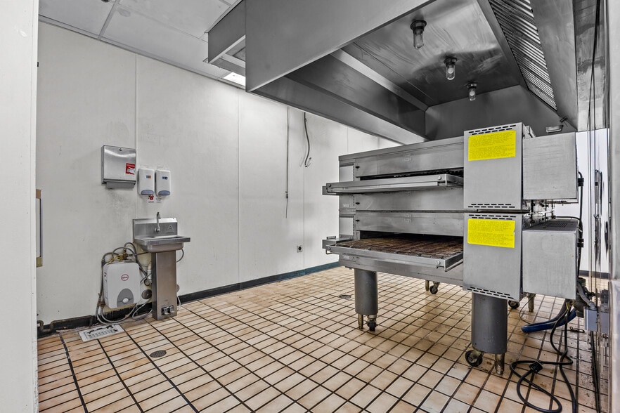 More Photos Of 1041 Highway 6 And 50, Fruita Fast Food For Sale