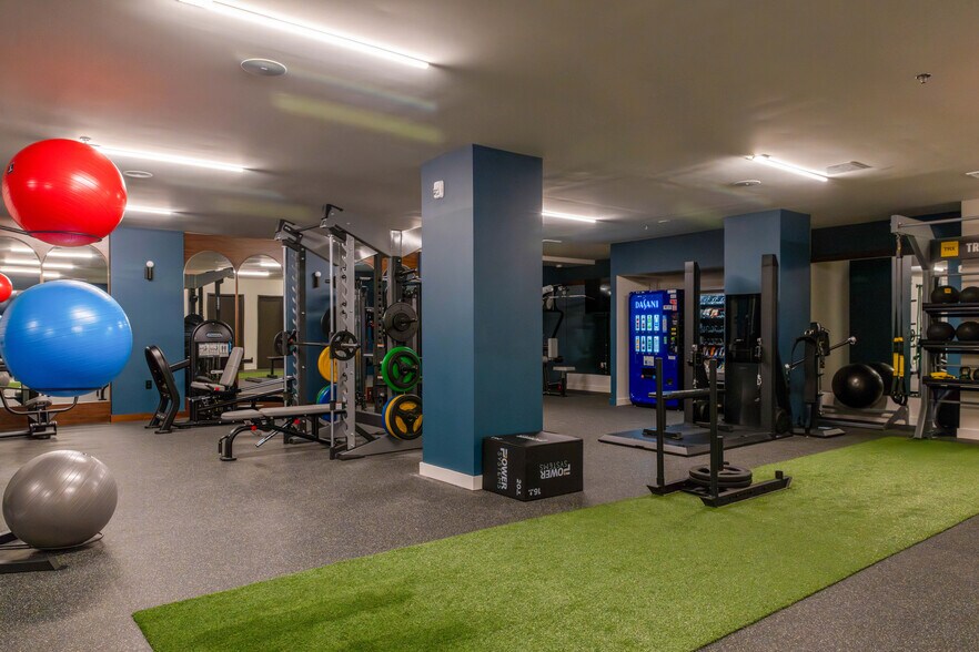 More Photos Of 808-848 Chapel St, New Haven Apartments For Lease