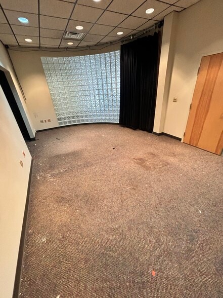 More Photos Of 14 Morris Ave, Mountain Lakes Flex For Sale