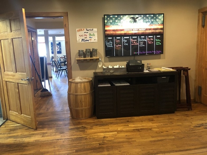 More Photos Of 127 Troy St, Canton Hotel For Sale