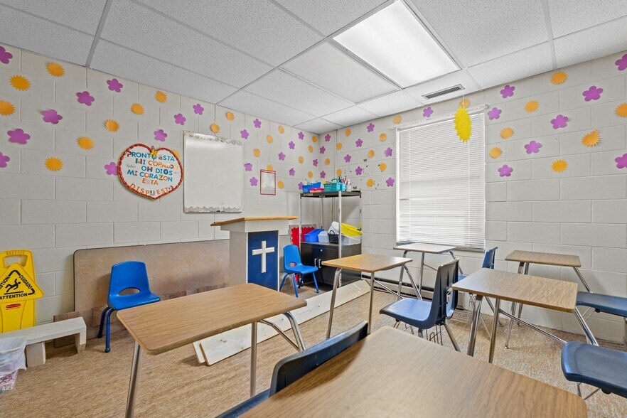 More Photos Of 2807 Sandy Creek Church Rd, Sanford Office Residential For Sale