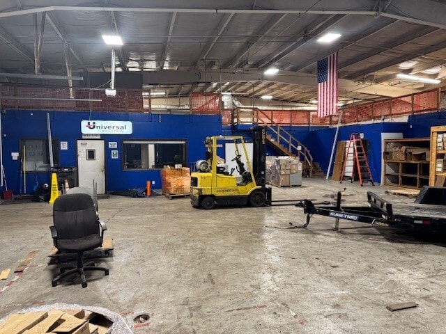 More Photos Of 5201 W 46th St, Indianapolis Light Distribution For Sale