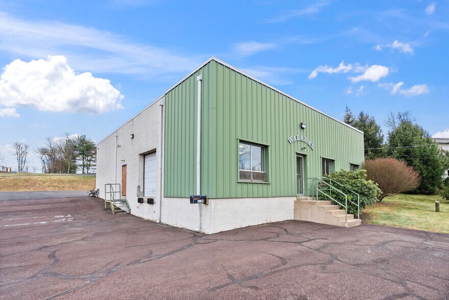 More Photos Of 2930 Clymer Ave, Telford Industrial For Lease