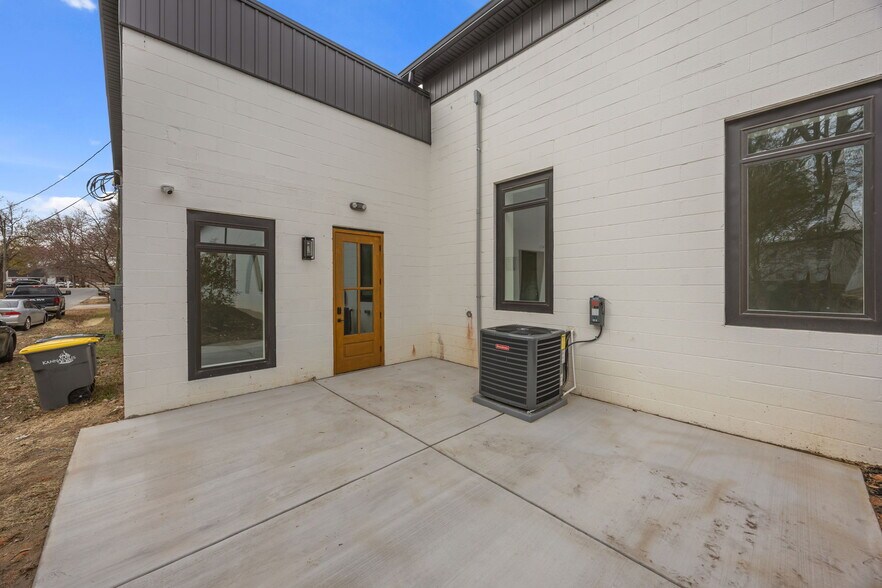 More Photos Of 1484 Dale Earnhardt Blvd, Kannapolis Freestanding For Lease