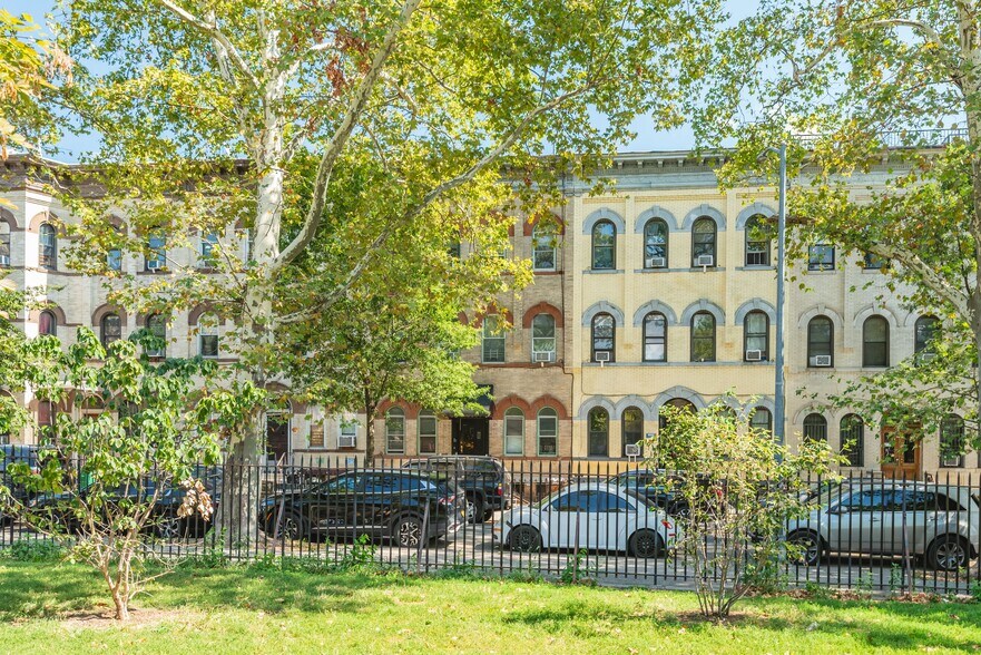 More Photos Of 316 Suydam St, Brooklyn Apartments For Sale